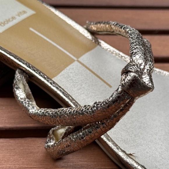 Dolce Vita Hensla Gold Metallic Strappy Block Heel Sandals - Picture 13 of 16